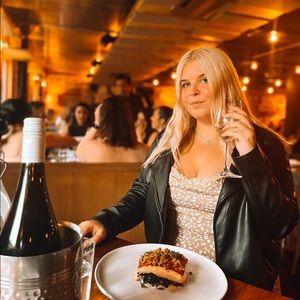 Meet your Posher, Kaitlin